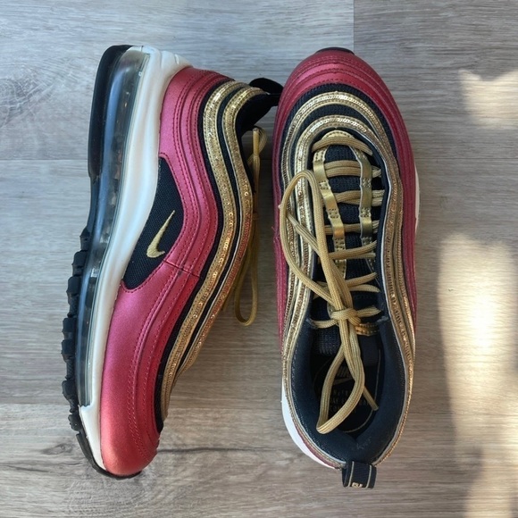 NIKE WOMENS AIR MAX 97 RED METALLIC GOLD SEQUIN SIZE 7.5 - Picture 2 of 13